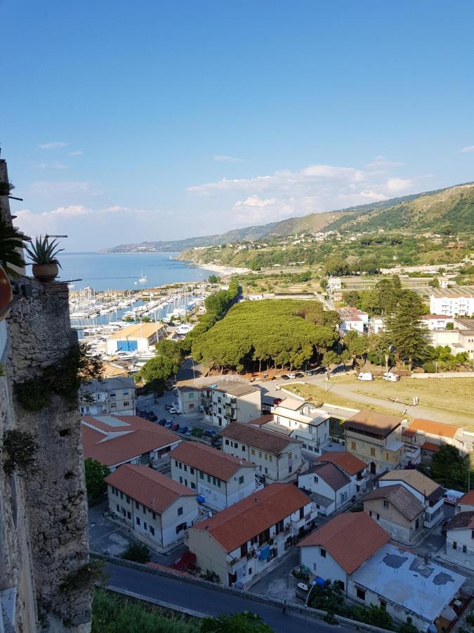B&B Tropheum Tropea Exteriör bild